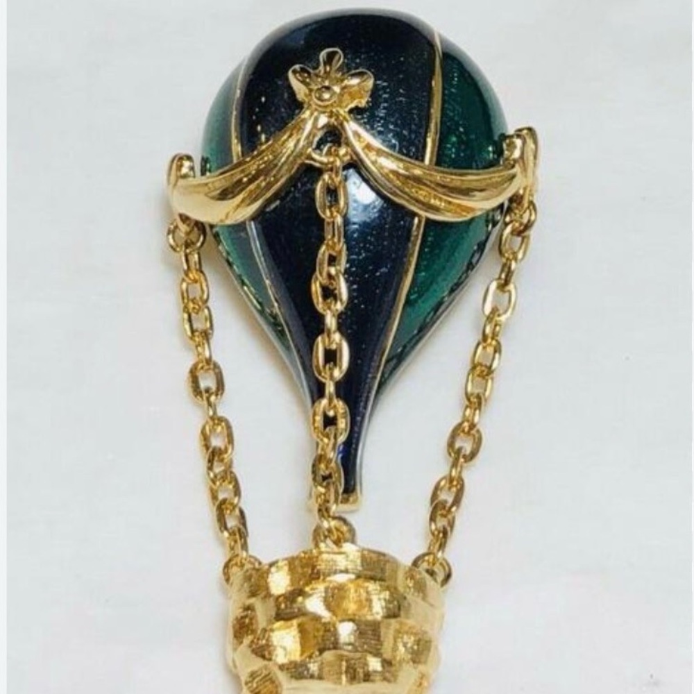 Vintage Joan Rivers Brooch Signed Gold Tone Green Blue Enamel Hot Air Balloon